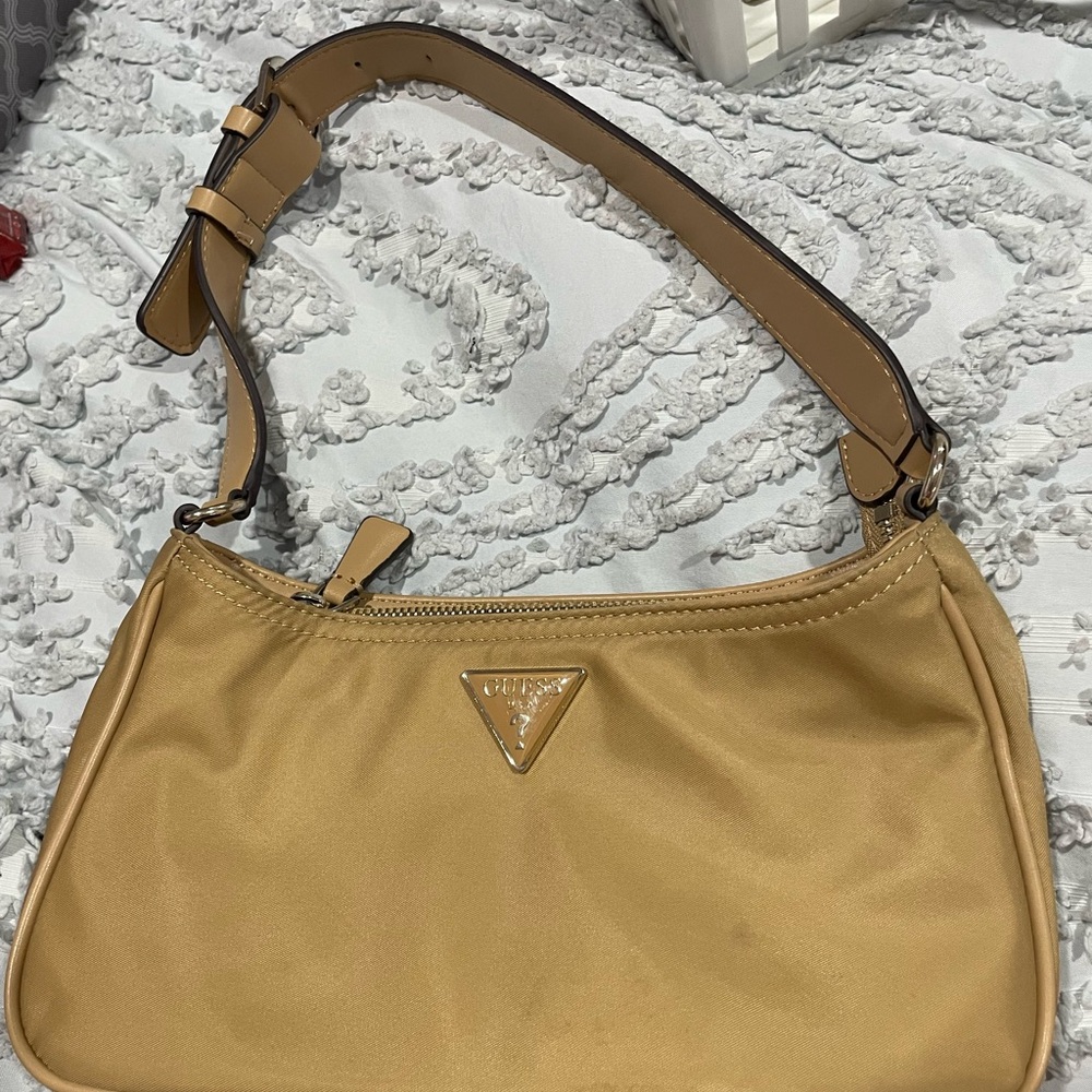 Guess Tan Shoulder Bag with Adjustable Straps and Classic Design